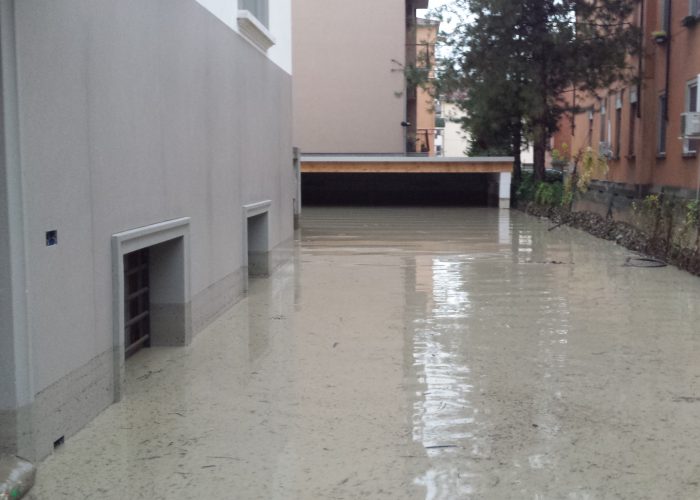 edificio finito colpito da esondazione Ristrutturazione - edificio finito colpito da esondazione